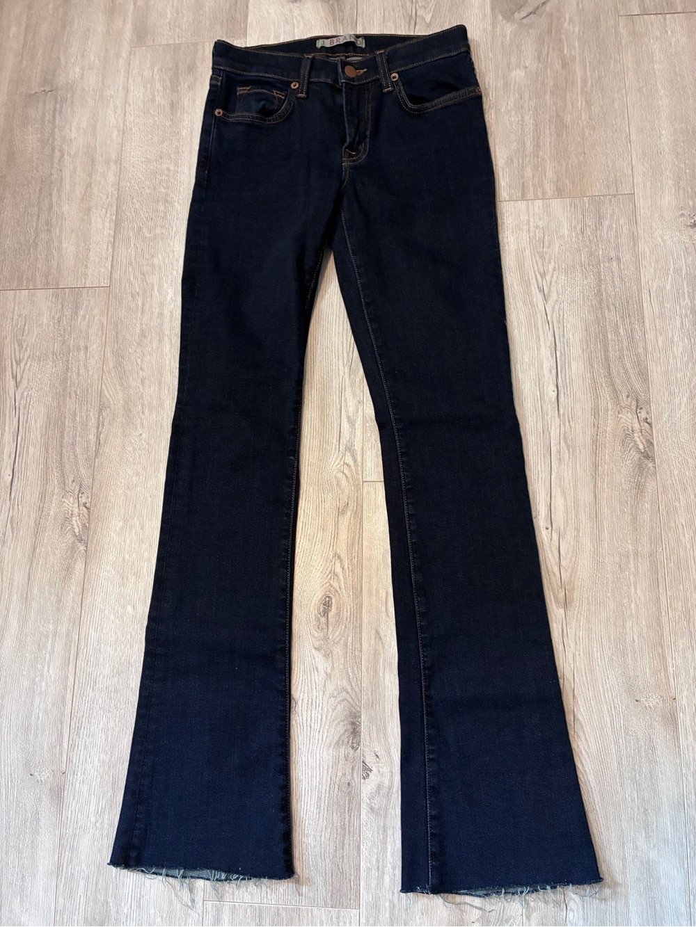 J Brand Janet Dark Indigo Flare Jeans Size 26 Raw Hem Bootcut Stretch Denim - Picture 4 of 13